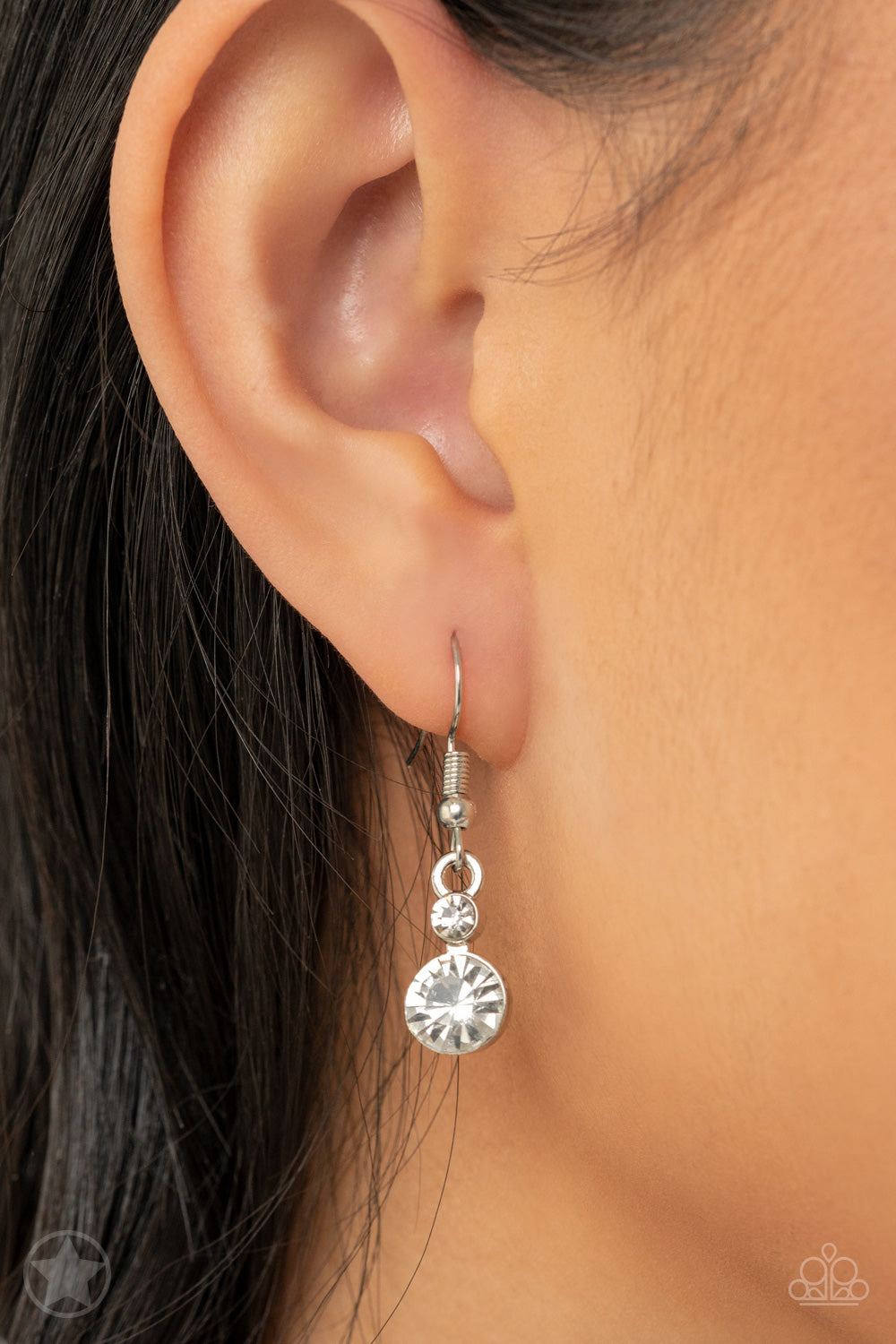 Hollywood Hills White Necklace